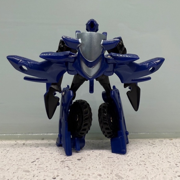Transformers Prime ARCEE Cyberverse 3" Motorcycle Figure - Picture 3 of 4